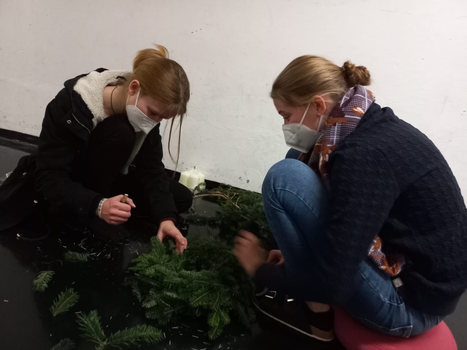 Adventkranzbinden (2).jpg